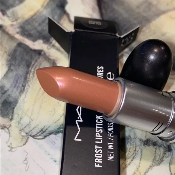 MAC COSMETICS BNIB SPARKS CAN FLY Frost Lipstick VERY RARELimited Edition NEW